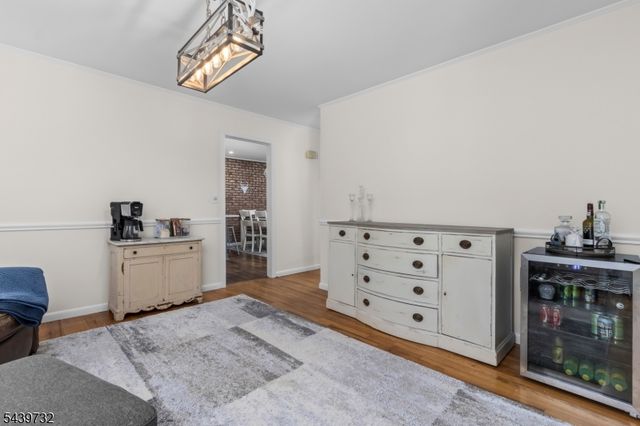 9 Parkwood Rd, Roxbury Twp., NJ 07876