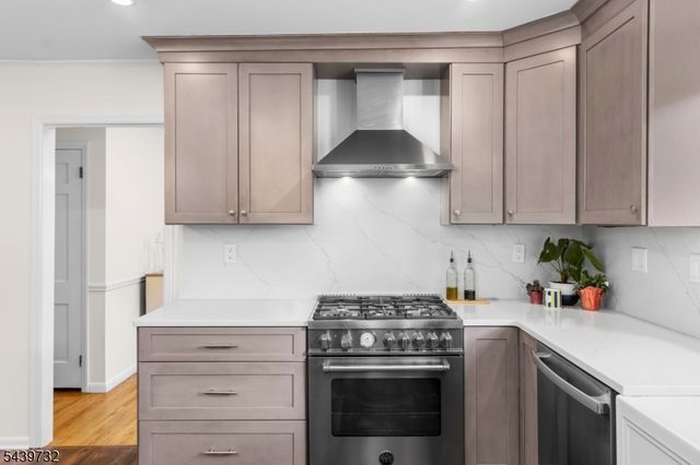 9 Parkwood Rd, Roxbury Twp., NJ 07876
