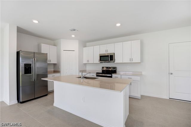 4086 San Felice LN, North Fort Myers, FL 33917