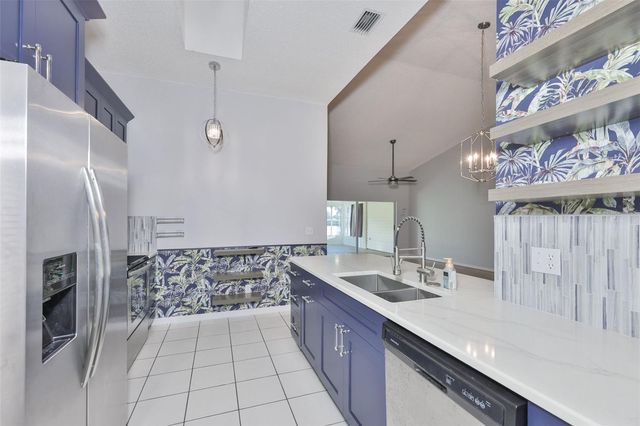 2020 NANTUCKET DRIVE, Sun City Center, FL 33573