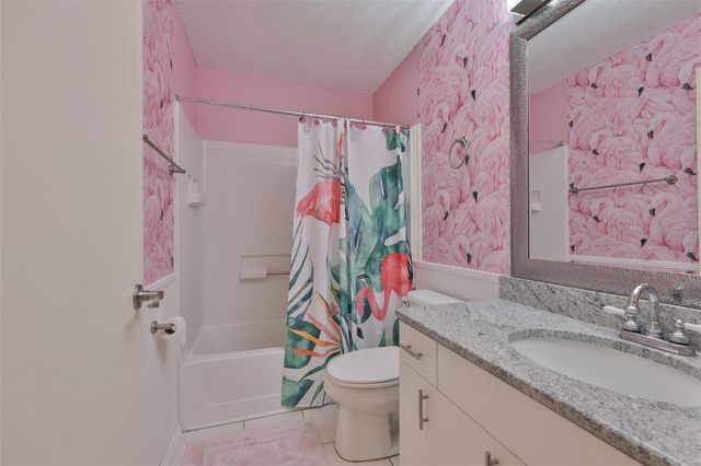 2020 NANTUCKET DRIVE, Sun City Center, FL 33573