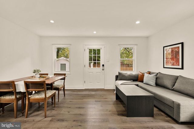 6728 BARRETT RD, Falls Church, VA 22042
