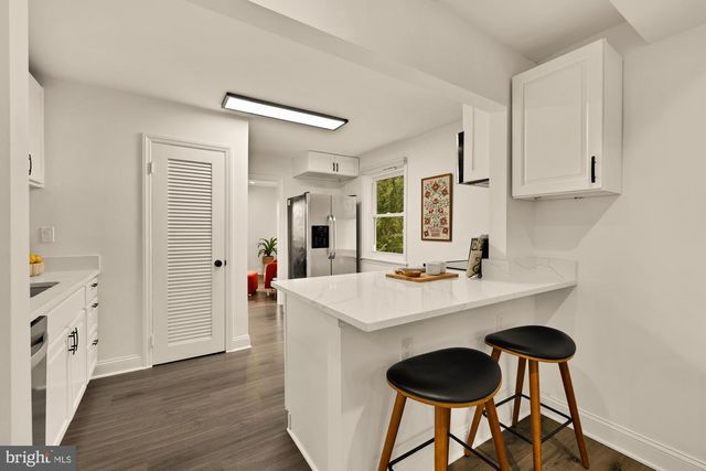 6728 BARRETT RD, Falls Church, VA 22042