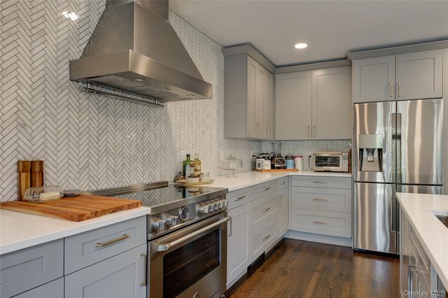 189 Old Westbury Road, Old Westbury, NY 11568