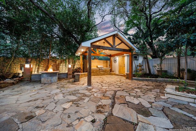 9102 Broxton, San Antonio, TX 78240