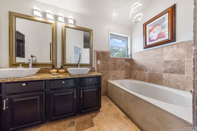 9102 Broxton, San Antonio, TX 78240