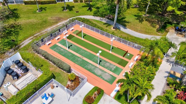 10753 W Clairmont Circle 106, Tamarac, FL 33321