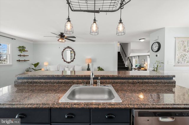 5410 FANTAIL DR, Sykesville, MD 21784