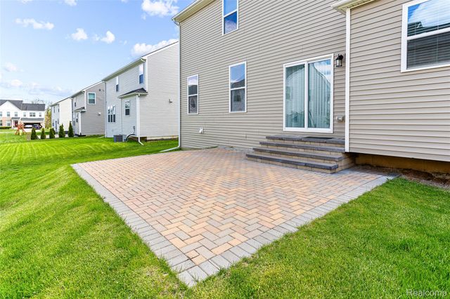 286 SPRINGVIEW Street, Scio Township, MI 48103