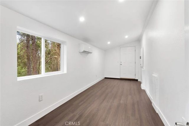 480 Valley Road, Crestline, CA 92325