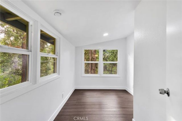 480 Valley Road, Crestline, CA 92325