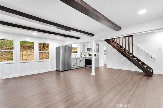 480 Valley Road, Crestline, CA 92325