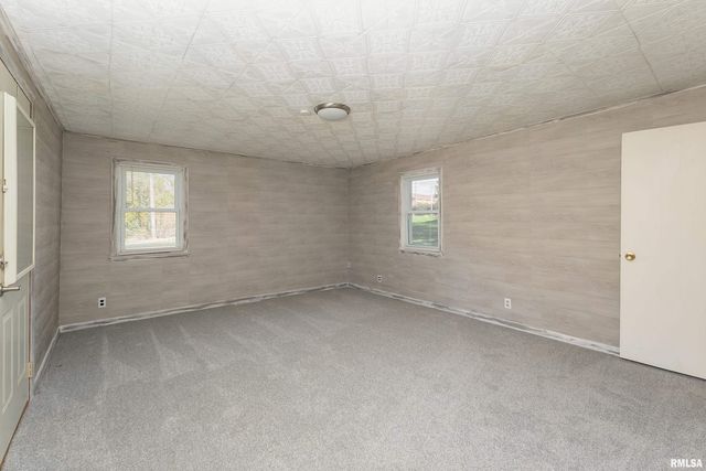 711 E 19TH Avenue, Coal Valley, IL 61240