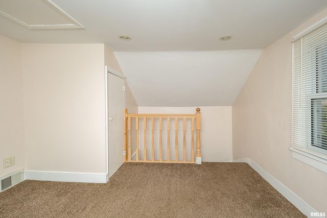 711 E 19TH Avenue, Coal Valley, IL 61240