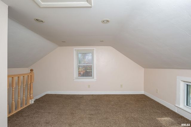 711 E 19TH Avenue, Coal Valley, IL 61240