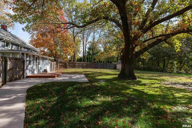 711 E 19TH Avenue, Coal Valley, IL 61240