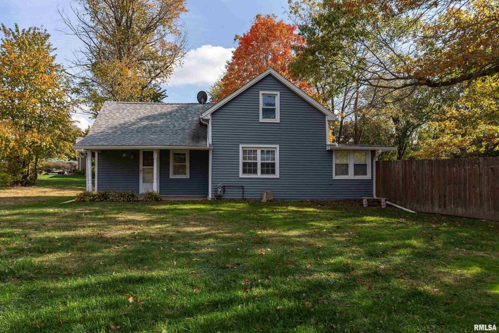 711 E 19TH Avenue, Coal Valley, IL 61240