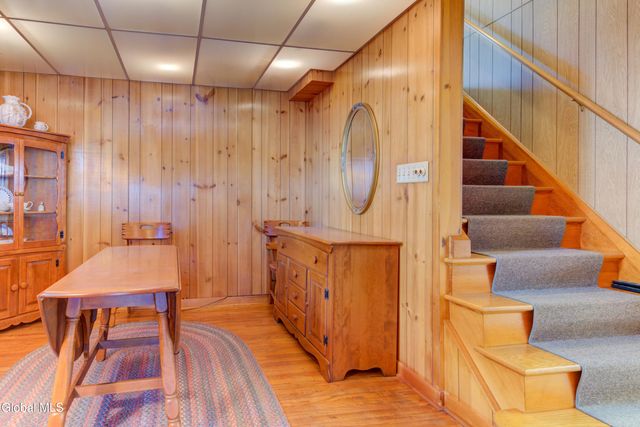 6 Park Way, Castleton-on-hudson, NY 12033