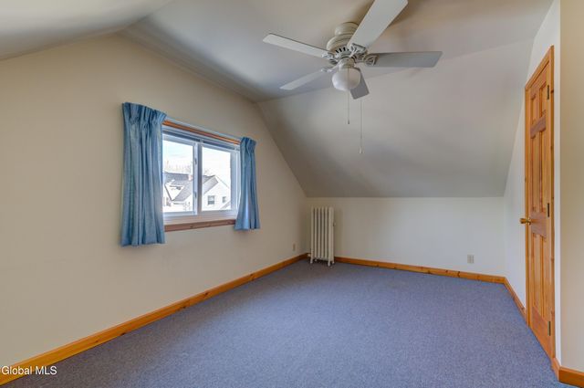 6 Park Way, Castleton-on-hudson, NY 12033