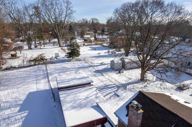 6 Park Way, Castleton-on-hudson, NY 12033