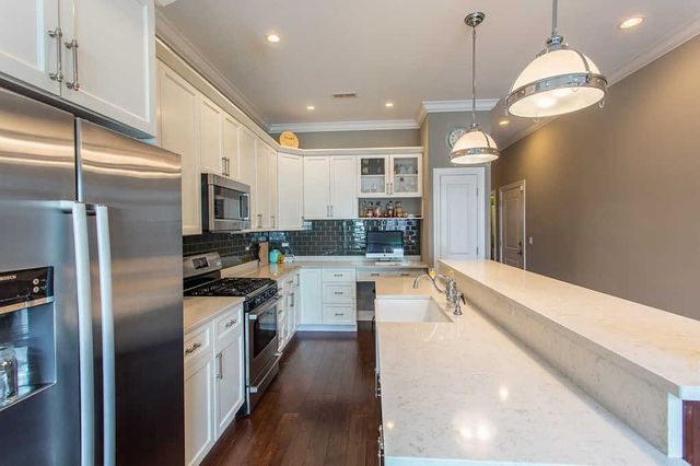 1845 S State Street 4, Chicago, IL 60616