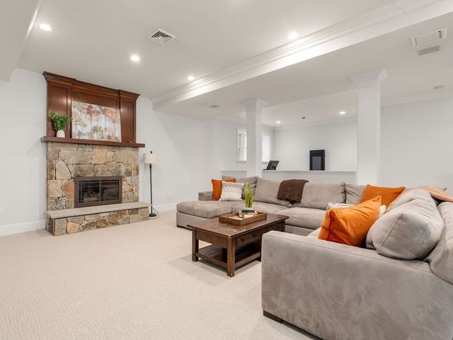 545 Concord Rd, Sudbury, MA 01776