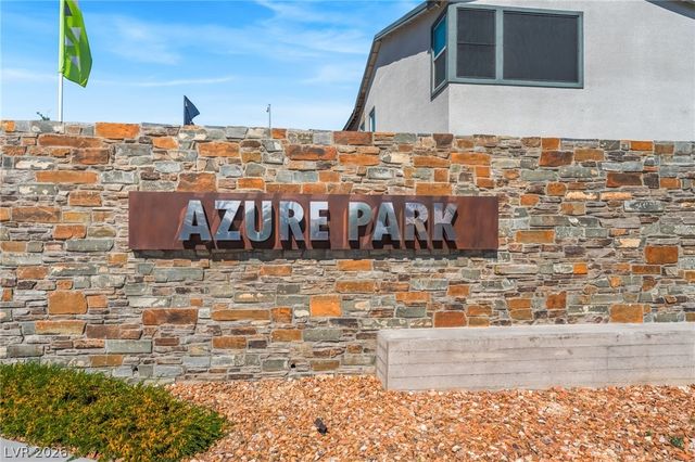 1305 Crimson Sunbird Avenue, North Las Vegas, NV 89084