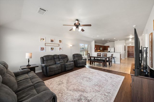 117 Lariat Trail, Waxahachie, TX 75165