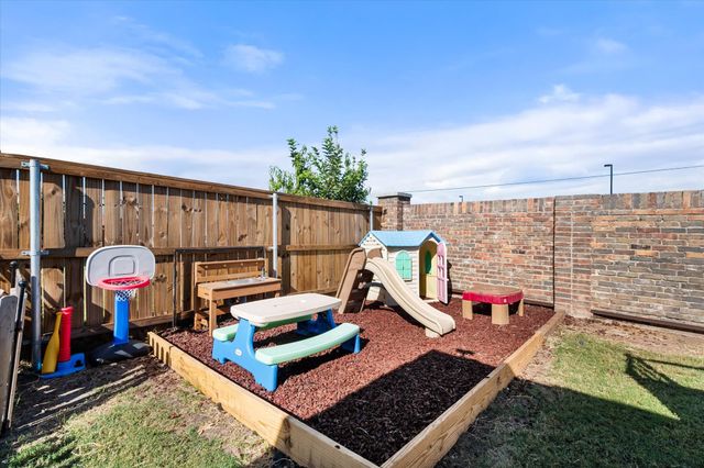 117 Lariat Trail, Waxahachie, TX 75165