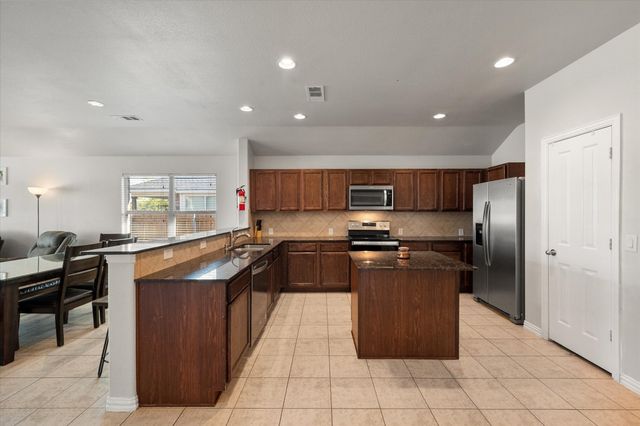 117 Lariat Trail, Waxahachie, TX 75165