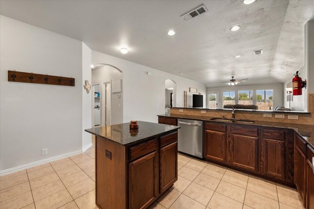 117 Lariat Trail, Waxahachie, TX 75165