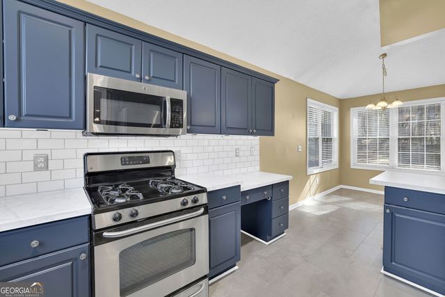 613 Sweet Basil Lane, Woodstock, GA 30189