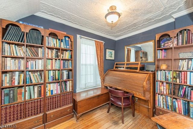 8 Kelly Place, Stanhope Boro, NJ 07874