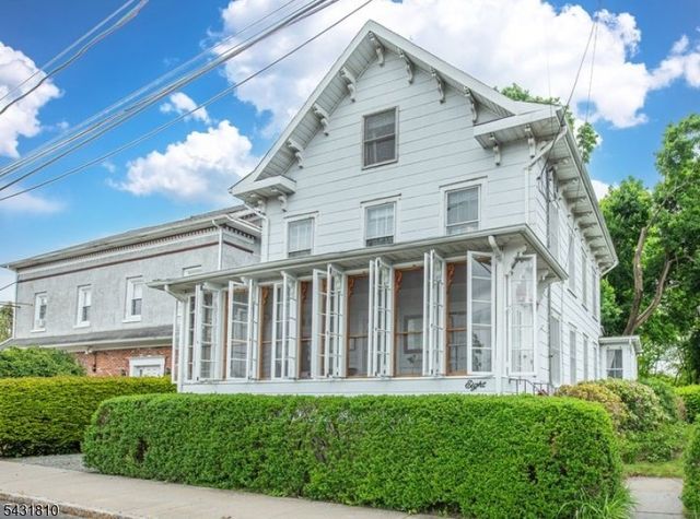 8 Kelly Place, Stanhope Boro, NJ 07874