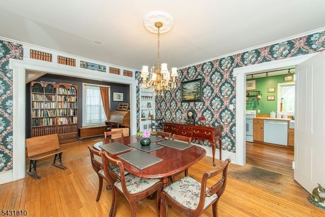 8 Kelly Place, Stanhope Boro, NJ 07874
