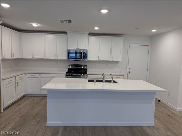9652 Axel Falls Avenue, Las Vegas, NV 89143