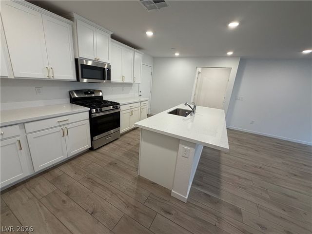 9652 Axel Falls Avenue, Las Vegas, NV 89143