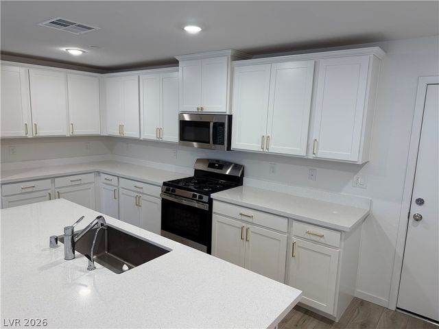 9652 Axel Falls Avenue, Las Vegas, NV 89143