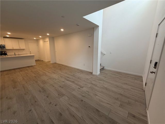 9652 Axel Falls Avenue, Las Vegas, NV 89143