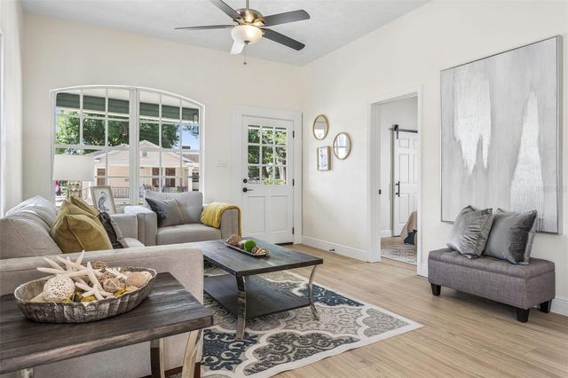 2226 E 10TH AVENUE, Tampa, FL 33605