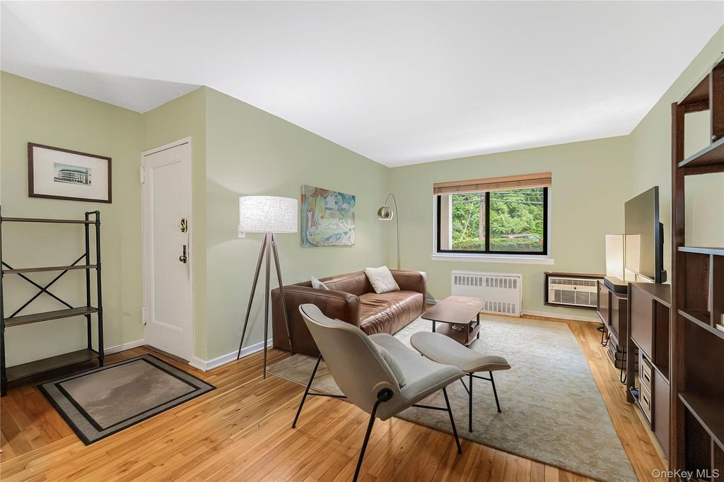 757 Hillside Avenue A1, White Plains, NY 10603 — exterior