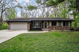 251 Frost CIRCLE, Williams Bay, WI 53191
