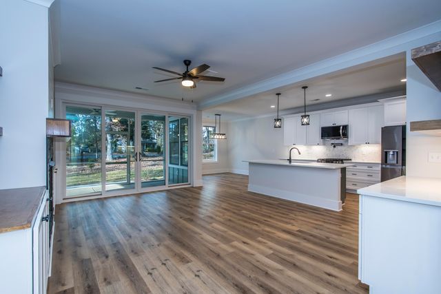 530 Misty Banks Drive, Chapin, SC 29036