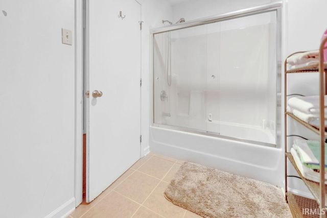 515 S Woodscrest Drive Building A, Bloomington, IN 47401