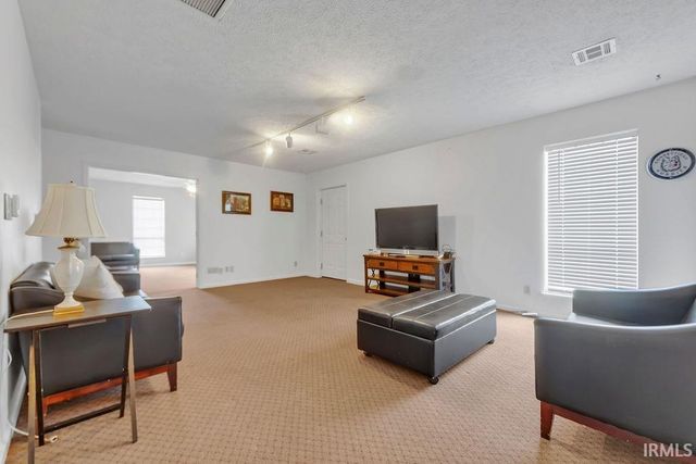 515 S Woodscrest Drive Building A, Bloomington, IN 47401