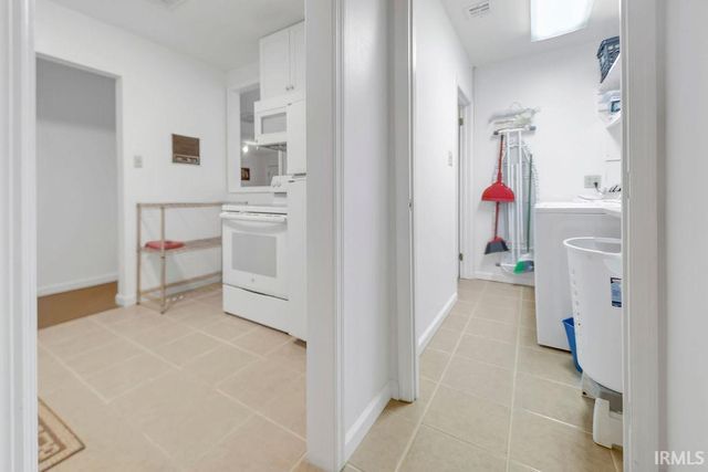 515 S Woodscrest Drive Building A, Bloomington, IN 47401