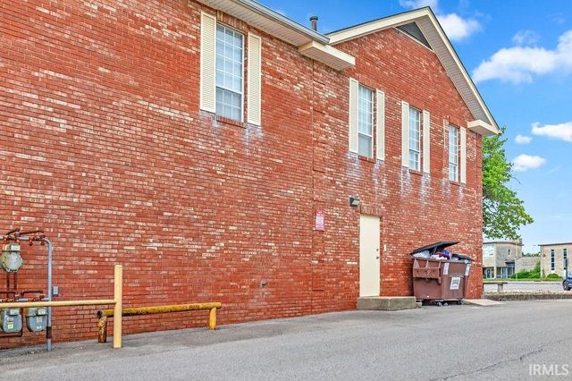 515 S Woodscrest Drive Building A, Bloomington, IN 47401