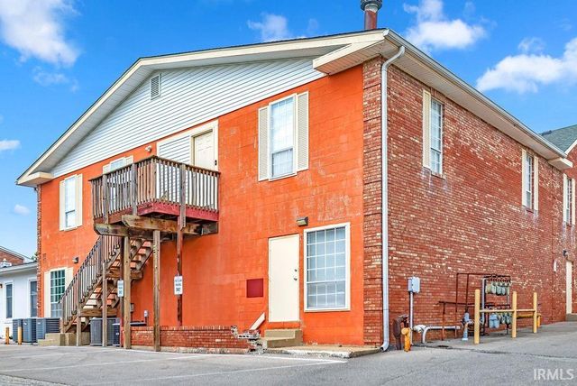 515 S Woodscrest Drive Building A, Bloomington, IN 47401