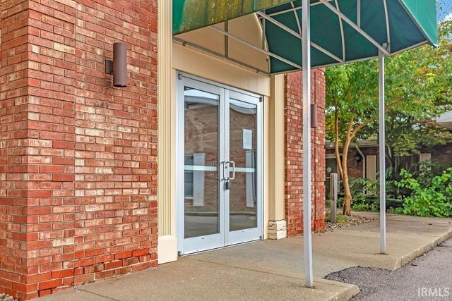 515 S Woodscrest Drive Building A, Bloomington, IN 47401