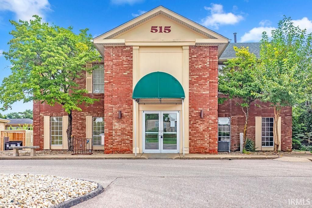 515 S Woodscrest Drive Building A, Bloomington, IN 47401